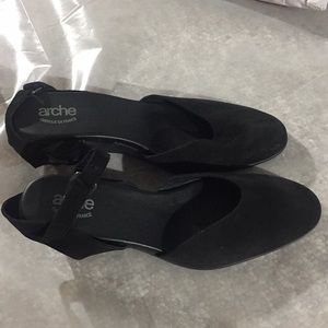 Archer brand new black shoes! Never wear!